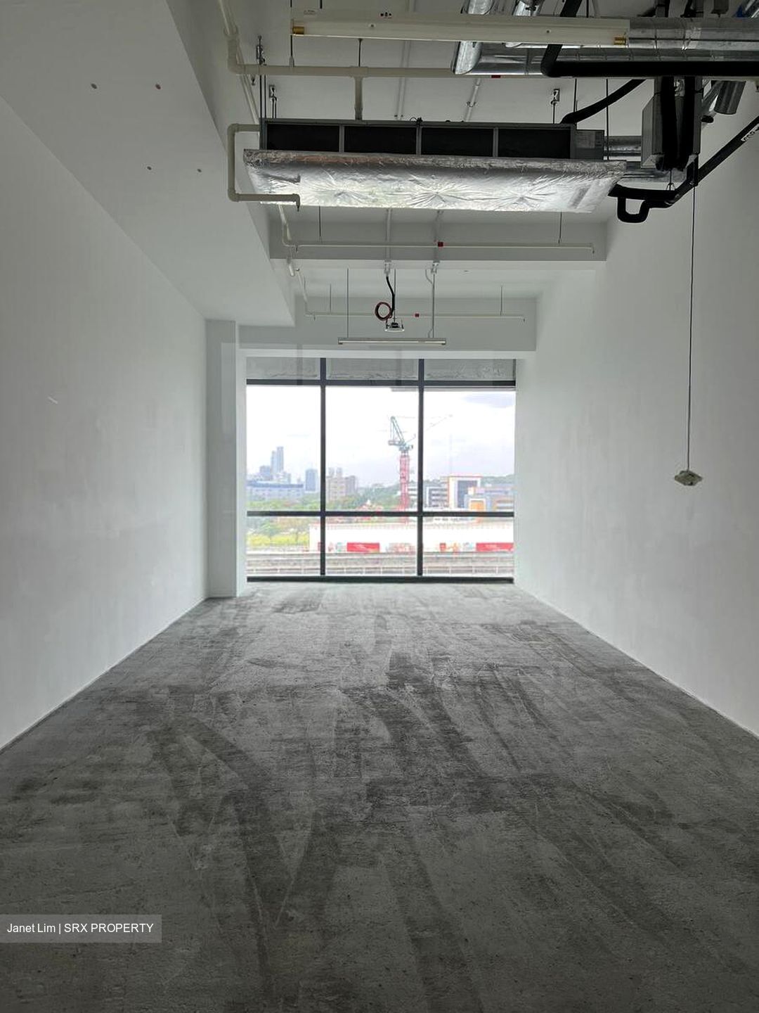 Woods Square (D25), Office #397493561